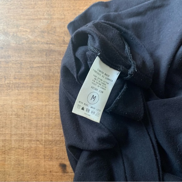 Hoibo Bell Sleeve T in Black - Picture 3 of 5